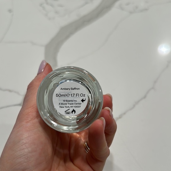 Ambery Saffron Perfume by - Silver Cap - Picture 2 of 3